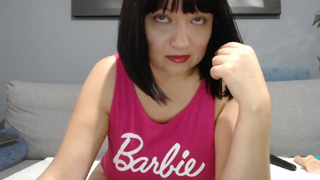 Saramunequita – Amateur.tv Live Sex Cam Video – 2025-11-02 15:00:15