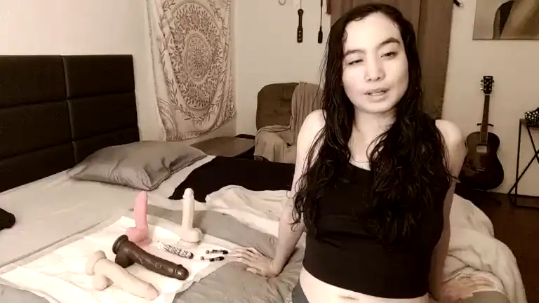 Littleeveapples – Streamate Live Sex Cam Video – 2026-04-14 22:07:40