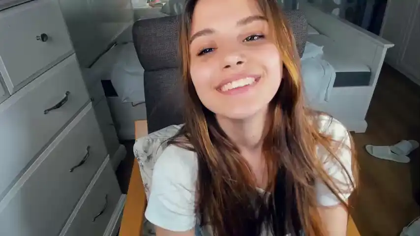 Shinyydiamond – Chaturbate Live Sex Cam Video – 2025-11-07 06:31:21