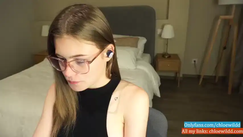 Chloewildd – Chaturbate Live Sex Cam Video – 2026-01-28 04:59:03