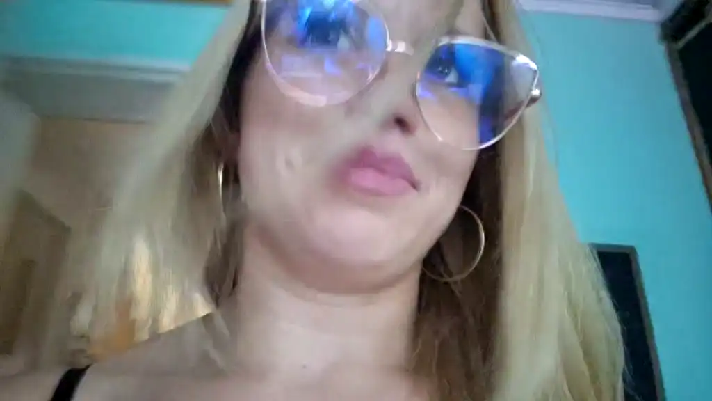 Fr3akyasfuck – Showup Live Sex Cam Video – 2026-05-08 12:30:22
