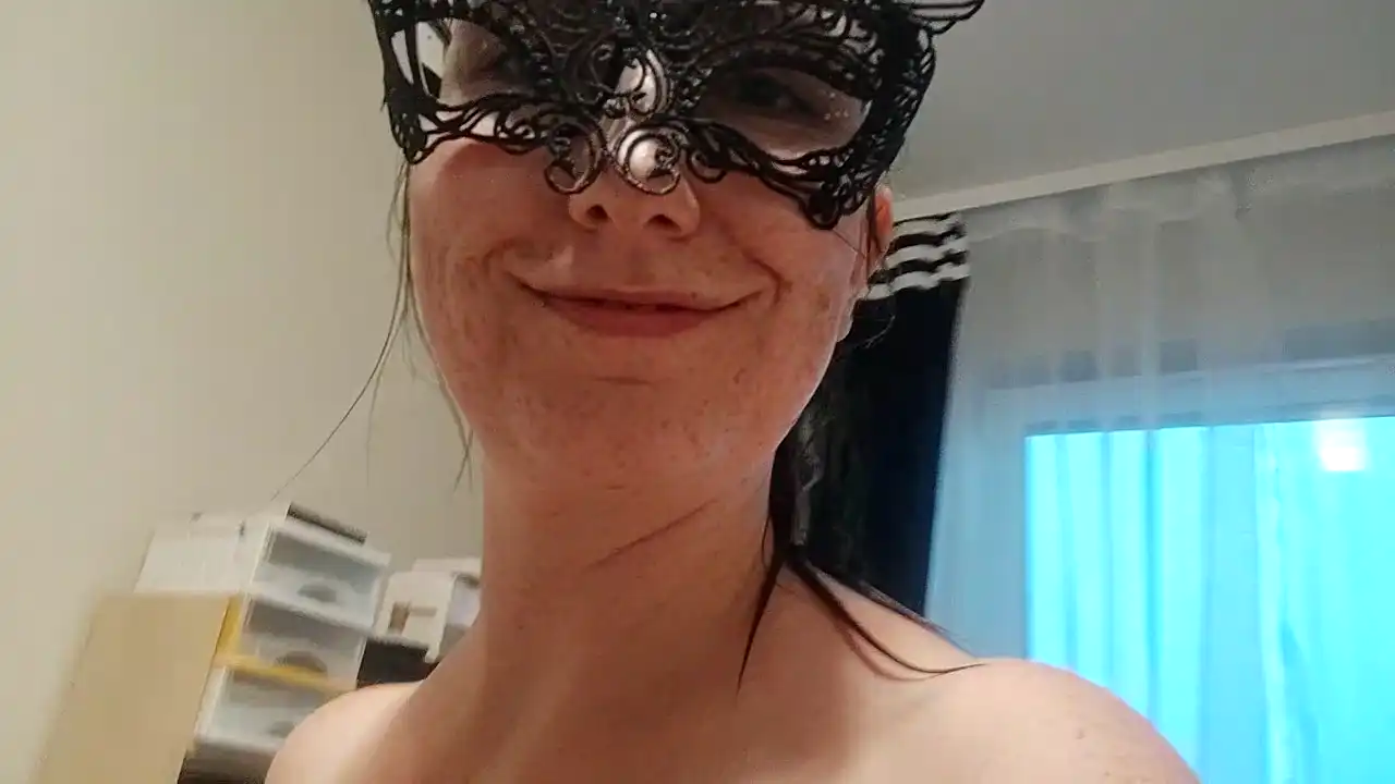 Dyskretnapara – Showup Live Sex Cam Video – 2025-10-01 19:14:43