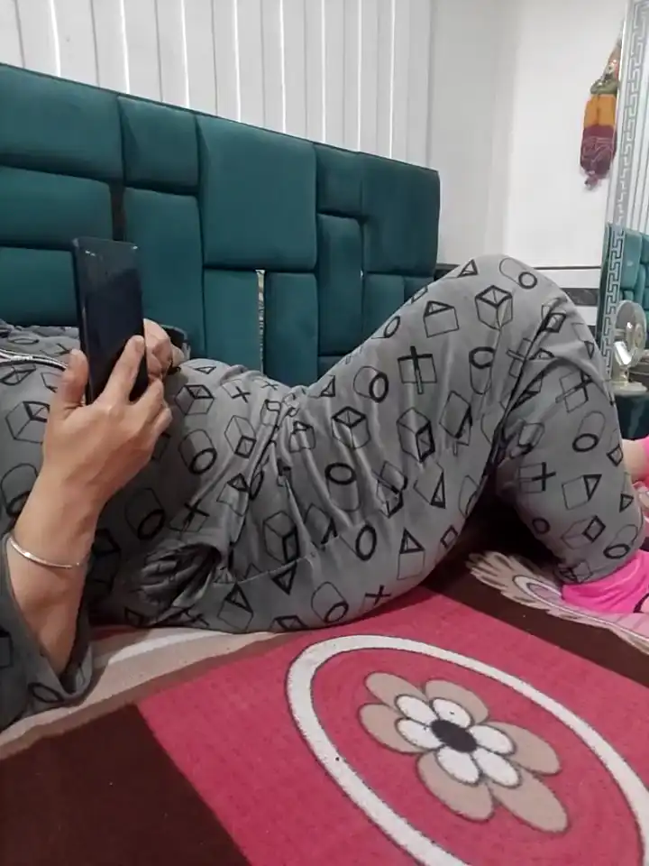 Gungun-bhabhi – Stripchat Live Sex Cam Video – 2026-01-21 03:43:36