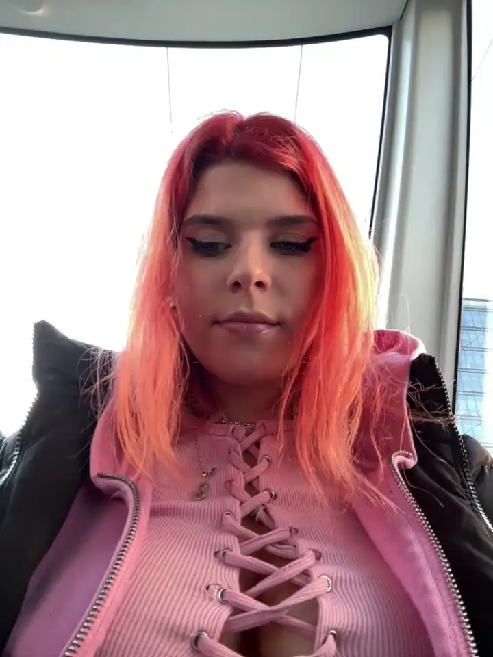 Ririroseey – Stripchat Live Sex Cam Video – 2026-05-04 10:24:52