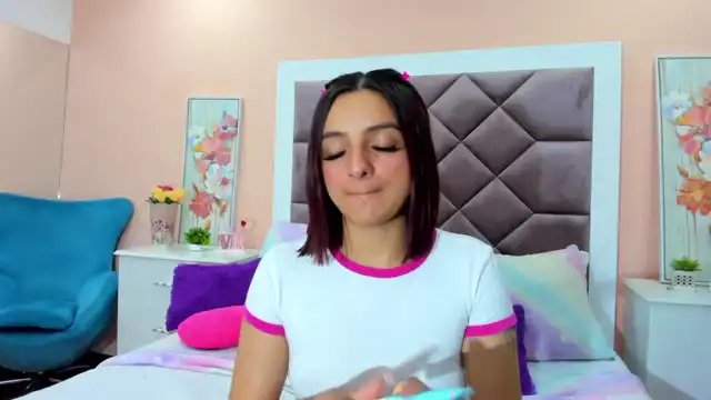 Saarahjones – Xlovecam Live Sex Cam Video – 2026-02-26 15:36:38