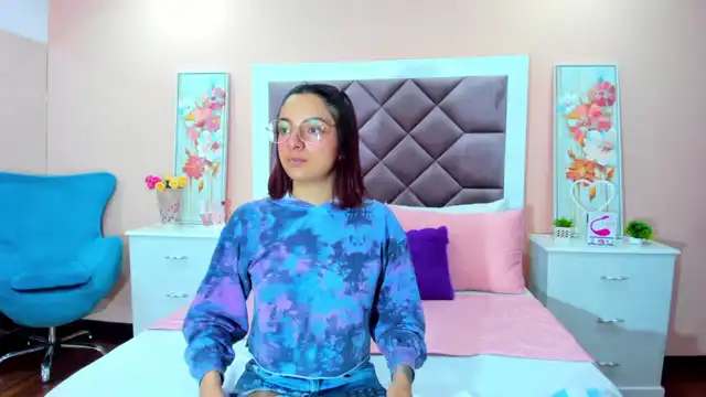 Saarahjones – Xlovecam Live Sex Cam Video – 2026-02-08 13:20:20