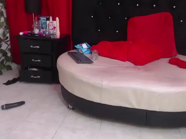 Ashleykatelyn – Xlovecam Live Sex Cam Video – 2025-12-26 19:44:07