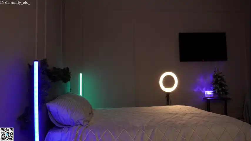 Emilybatee – Chaturbate Live Sex Cam Video – 2025-03-03 05:45:55