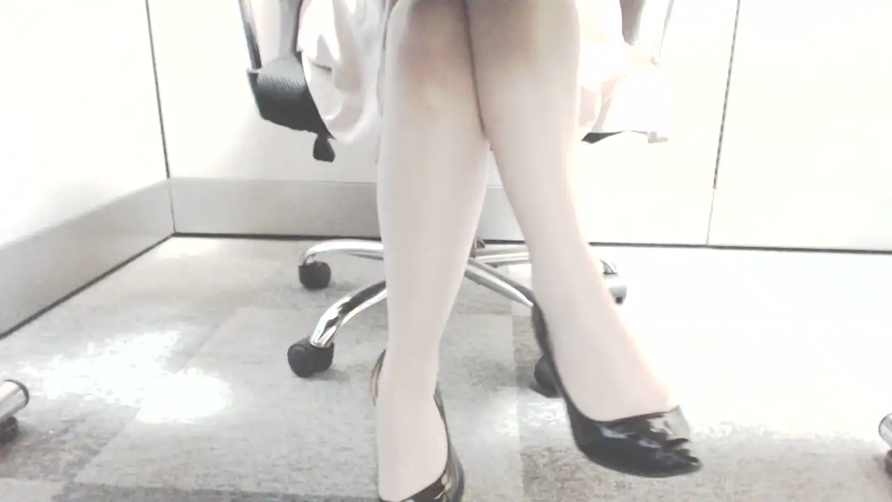 Louboutincom – Sakuralive Live Sex Cam Video – 2025-08-04 14:58:30