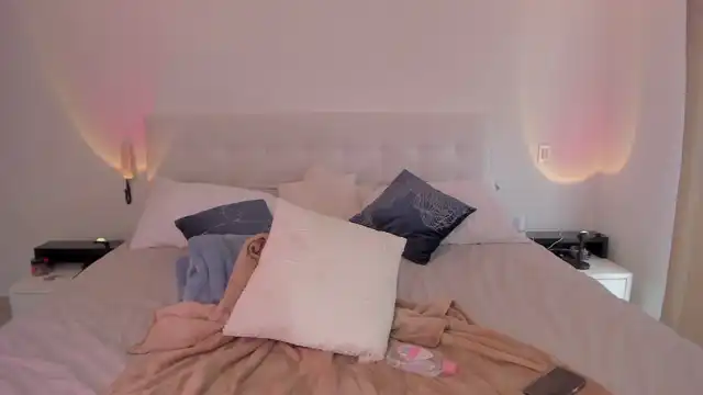 Lore_23 – Myfreecams Live Sex Cam Video – 2025-08-27 21:29:30
