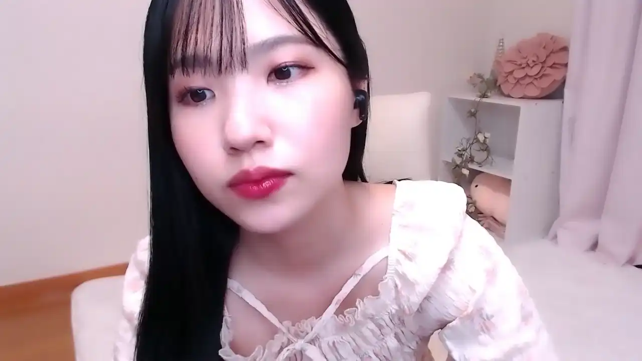 Rikaxxq – Sakuralive Live Sex Cam Video – 2025-08-24 06:25:01