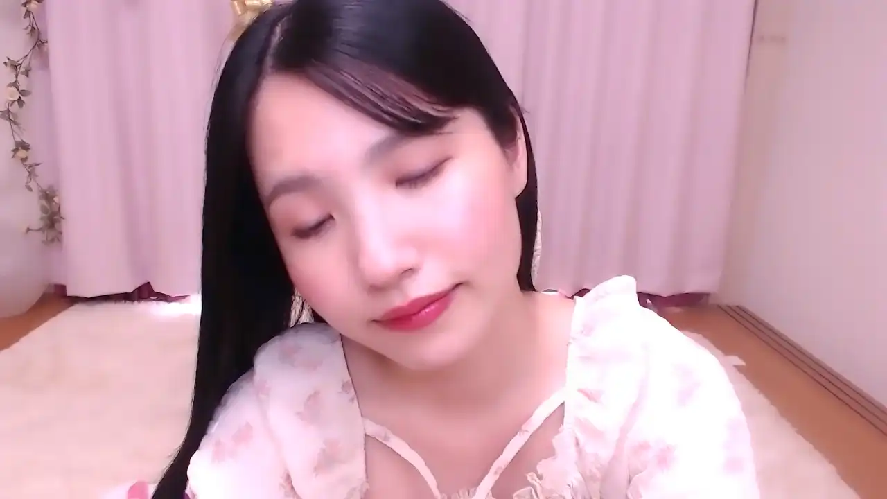 Rikaxxq – Sakuralive Live Sex Cam Video – 2026-05-17 04:15:39