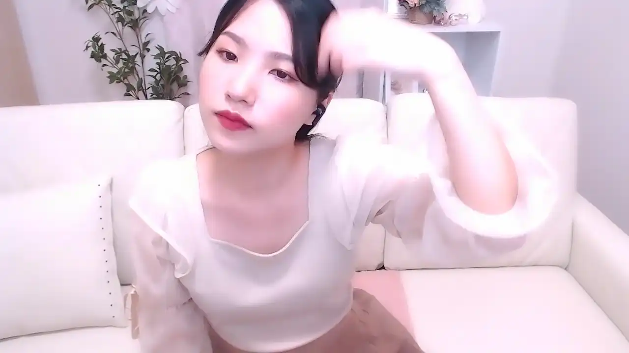Rikaxxq – Sakuralive Live Sex Cam Video – 2025-05-11 10:08:49