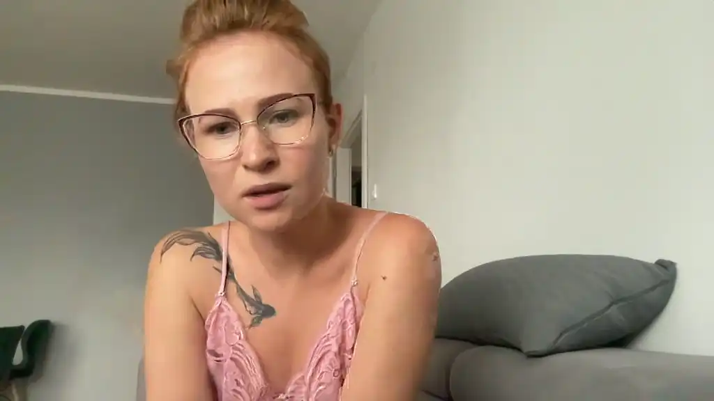 Kira_a7 – Showup Live Sex Cam Video – 2026-05-25 04:56:15