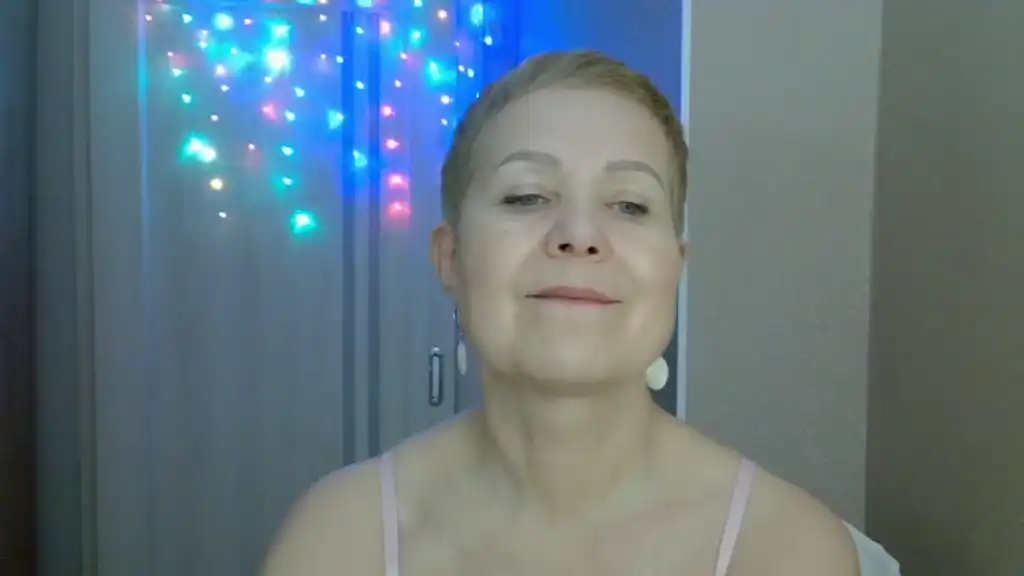 Madam-madam – Stripchat Live Sex Cam Video – 2025-10-17 10:17:04