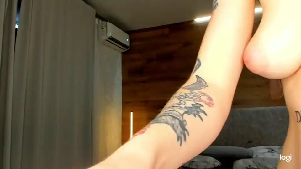 Caressyourself – Chaturbate Live Sex Cam Video – 2026-03-01 09:34:12
