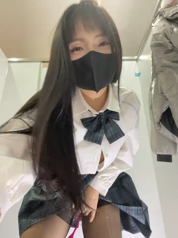 Asia-lynn – Stripchat Live Sex Cam Video – 2025-06-04 19:34:19