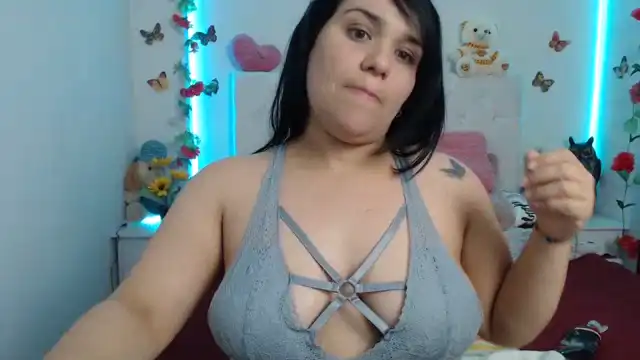 Vivianathomson – Xlovecam Live Sex Cam Video – 2025-09-27 11:49:43