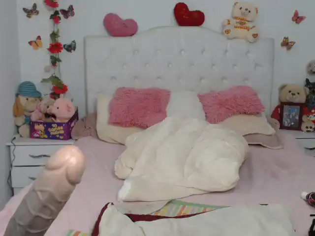 Vivianathomson – Xlovecam Live Sex Cam Video – 2025-11-24 08:15:29