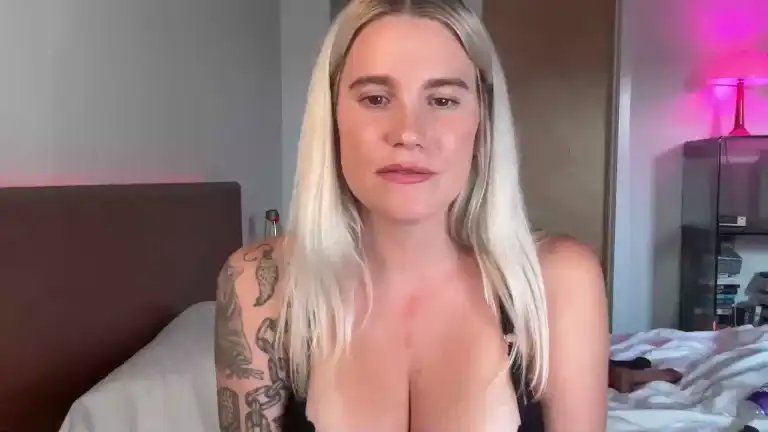 Yourfavejade – Streamate Live Sex Cam Video – 2025-09-28 21:49:45