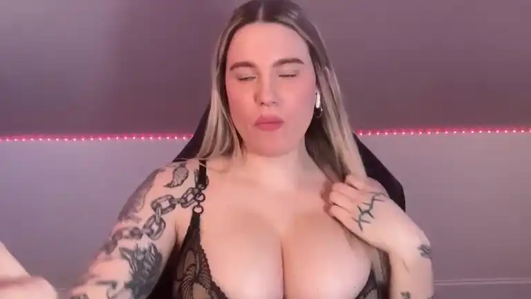 Yourfavejade – Streamate Live Sex Cam Video – 2025-10-07 07:58:22
