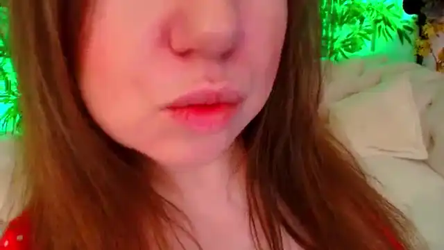 Queenxxx0 – Myfreecams Live Sex Cam Video – 2025-07-06 19:09:18