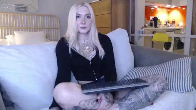 Tattoo_bbgirl – Myfreecams Live Sex Cam Video – 2025-07-18 03:07:54