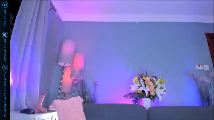 Littlee33 – Chaturbate Live Sex Cam Video – 2025-02-06 17:09:19