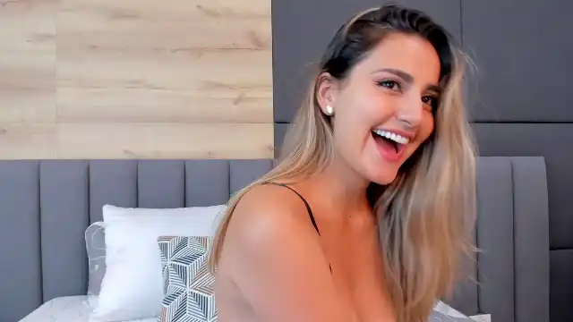 Bella-jonnes – Flirt4free Live Sex Cam Video – 2025-01-27 01:08:26