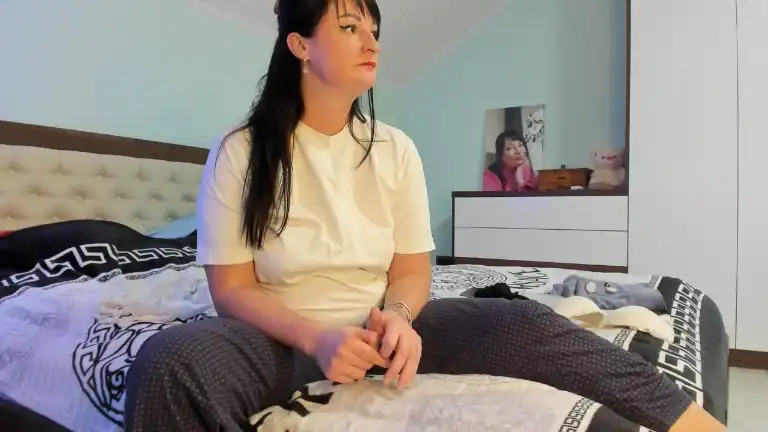Iracherrynow – Streamate Live Sex Cam Video – 2025-03-07 23:00:24