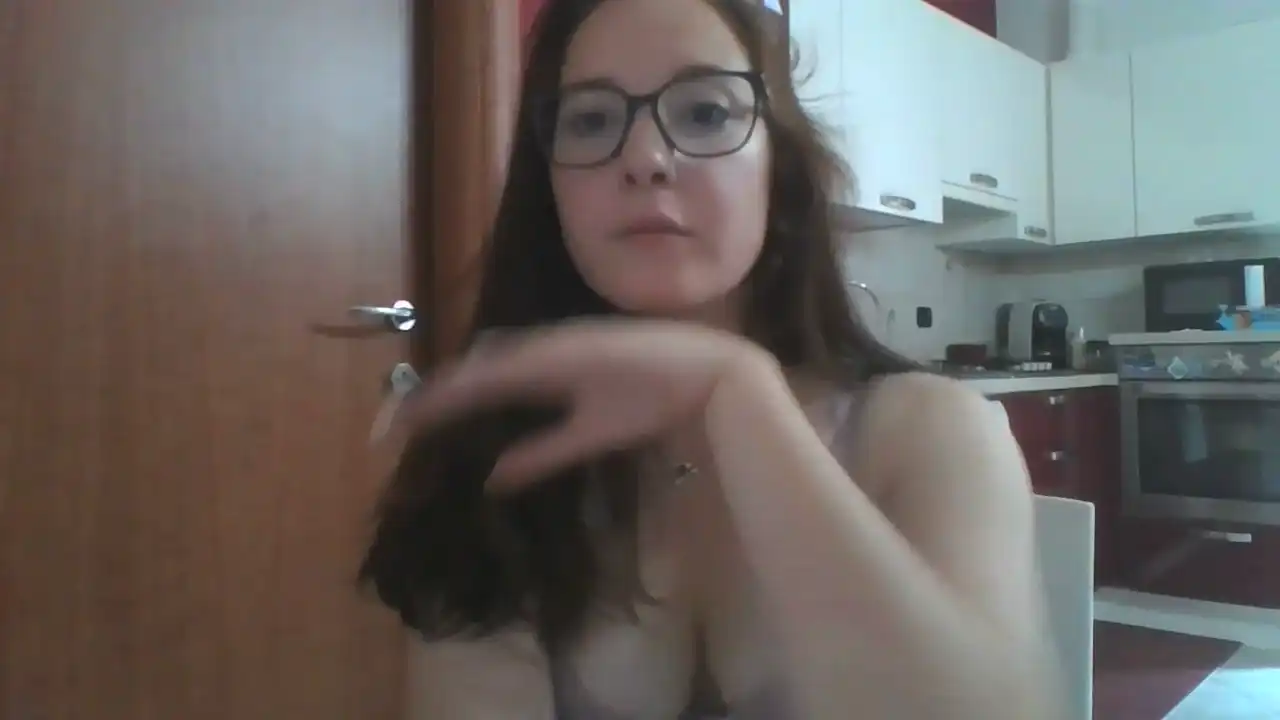 Vanillafoxy – Cam4 Live Sex Cam Video – 2026-04-20 09:28:31