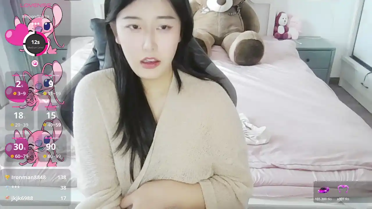 Alison520 – Stripchat Live Sex Cam Video – 2025-01-02 19:42:26