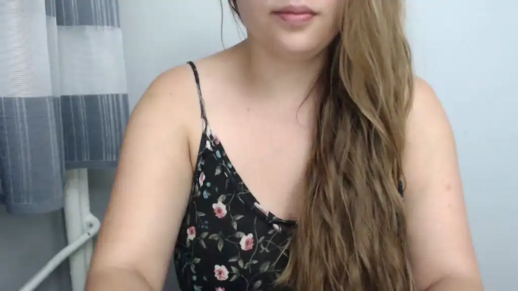 Slodkamalinka19 – Showup Live Sex Cam Video – 2025-02-23 03:49:22