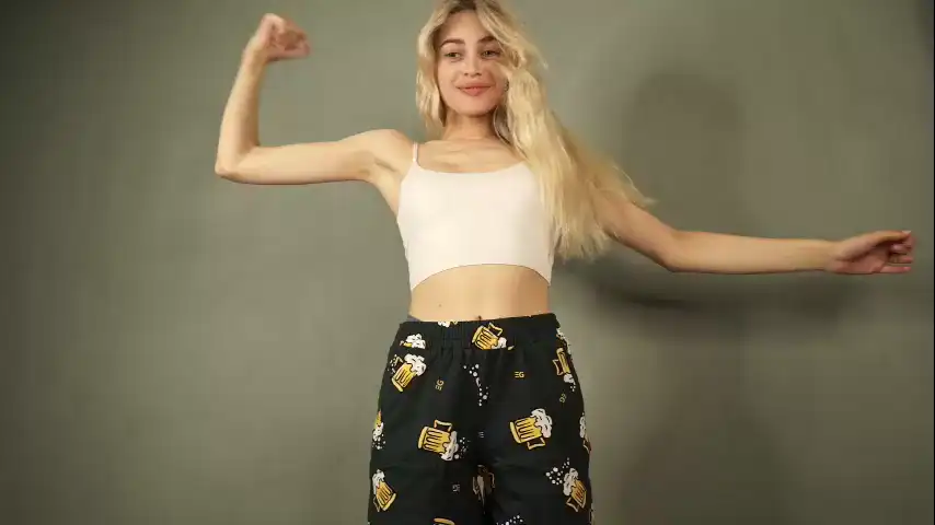 Cuteelsa_ – Chaturbate Live Sex Cam Video – 2026-05-04 21:18:40