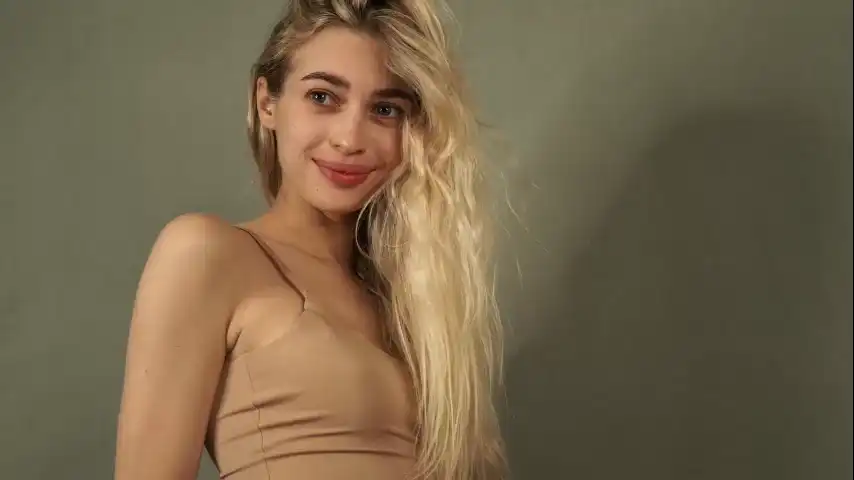 Cuteelsa_ – Chaturbate Live Sex Cam Video – 2026-01-05 23:06:45