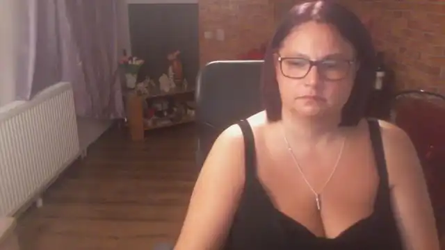 Hellen37 – Cams Live Sex Video – 2026-01-06 06:10:39