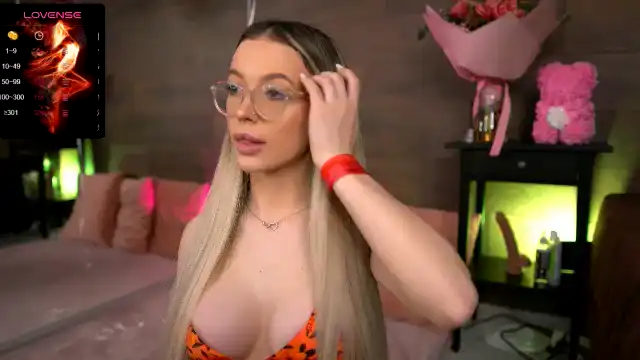 Kyliejoyce – Myfreecams Live Sex Cam Video – 2025-12-17 22:13:54