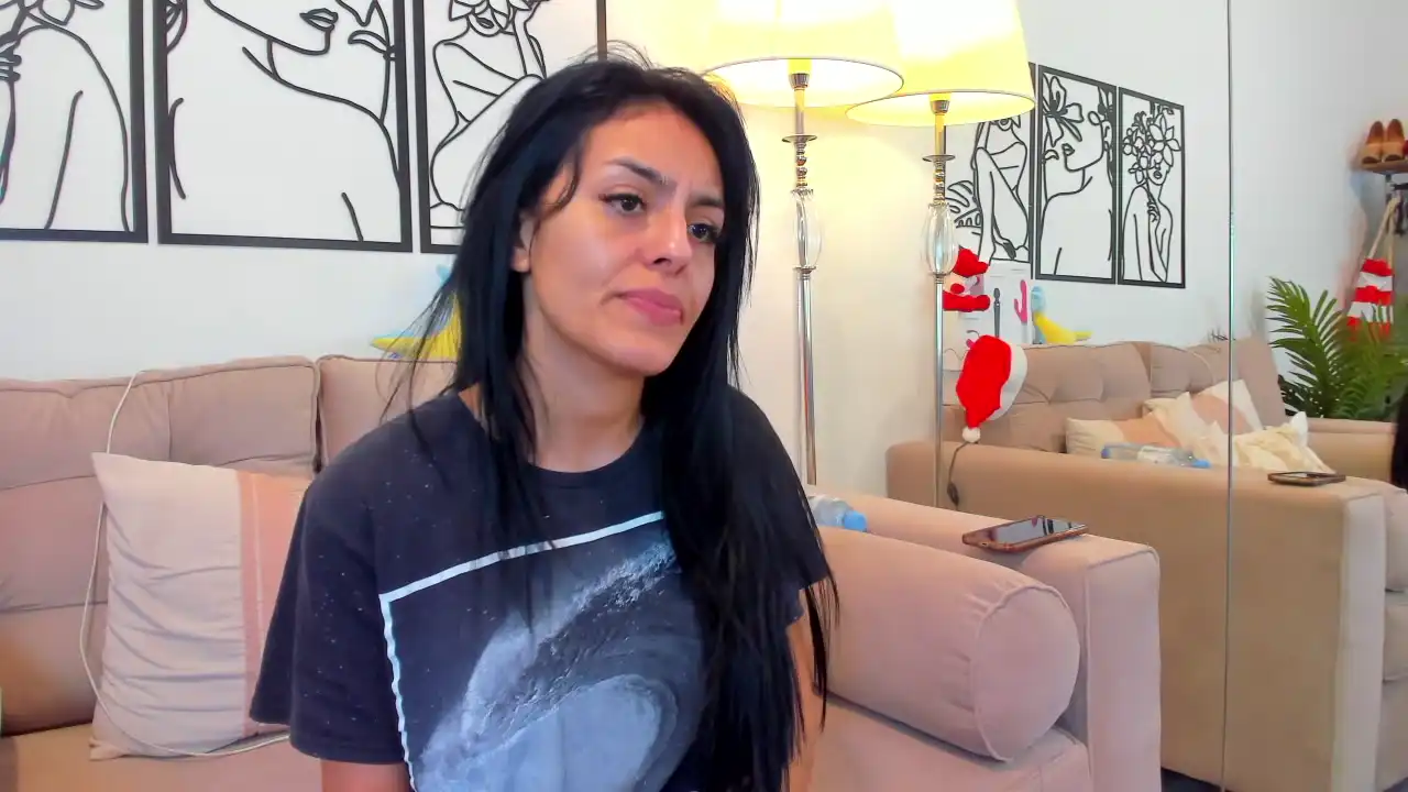 Delasmith – Xlovecam Live Sex Cam Video – 2025-06-27 18:25:03
