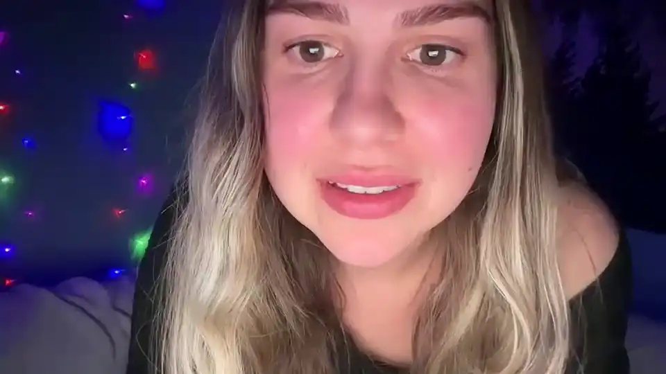 Skylarpeachy – Chaturbate Live Sex Cam Video – 2025-11-29 13:34:48